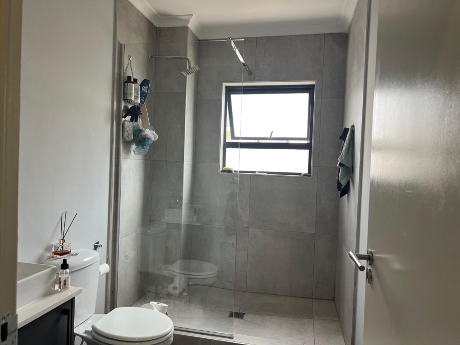 2 Bedroom Property for Sale in Parklands Western Cape